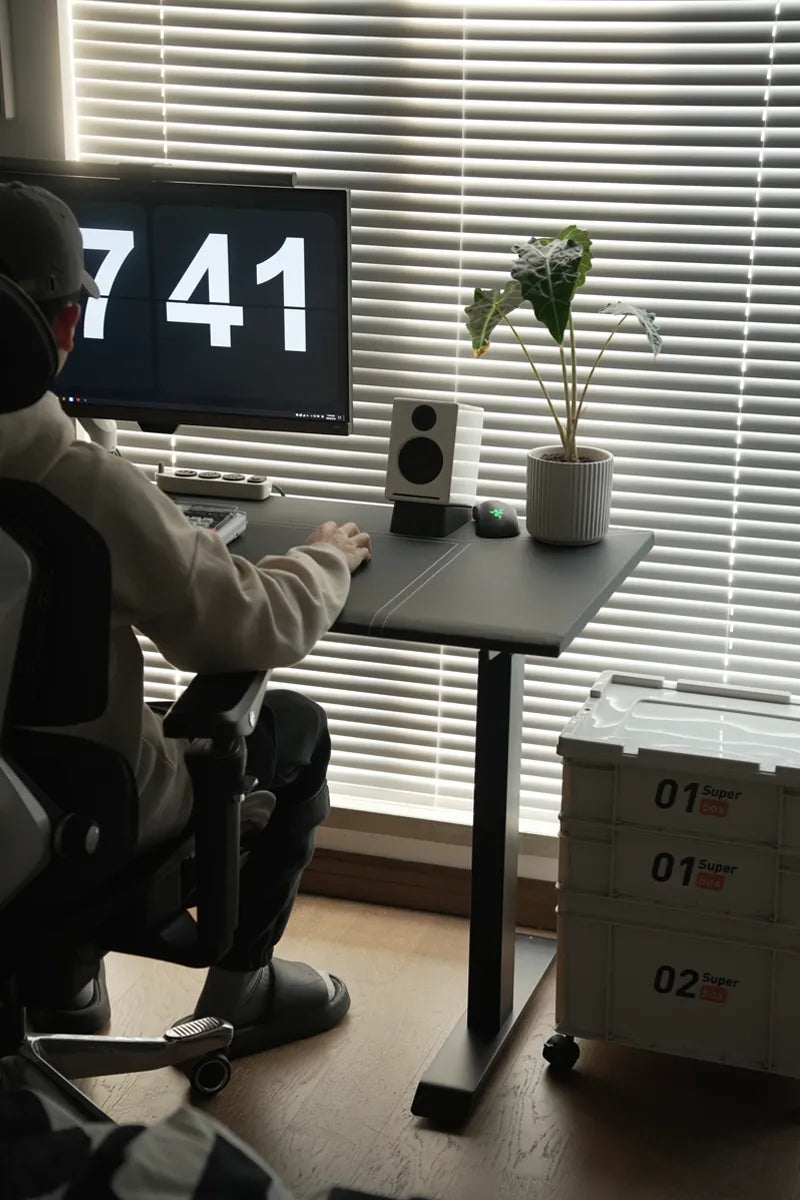 ROGER:Turn Corner Adjustable Desktop Computer Table